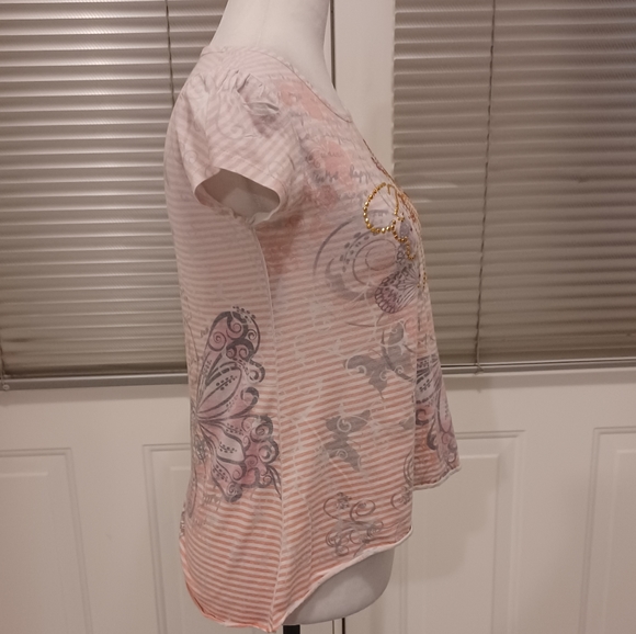 4/$40 Pink Striped Bejeweled Butterfly Tee - Size Medium - Picture 3 of 7
